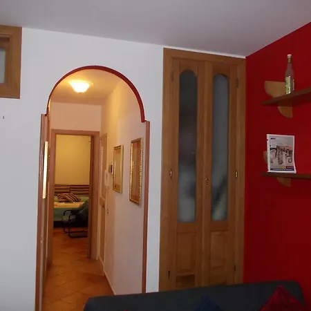 Red House Lejlighed